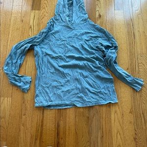 Women’s light weight sweatshirt